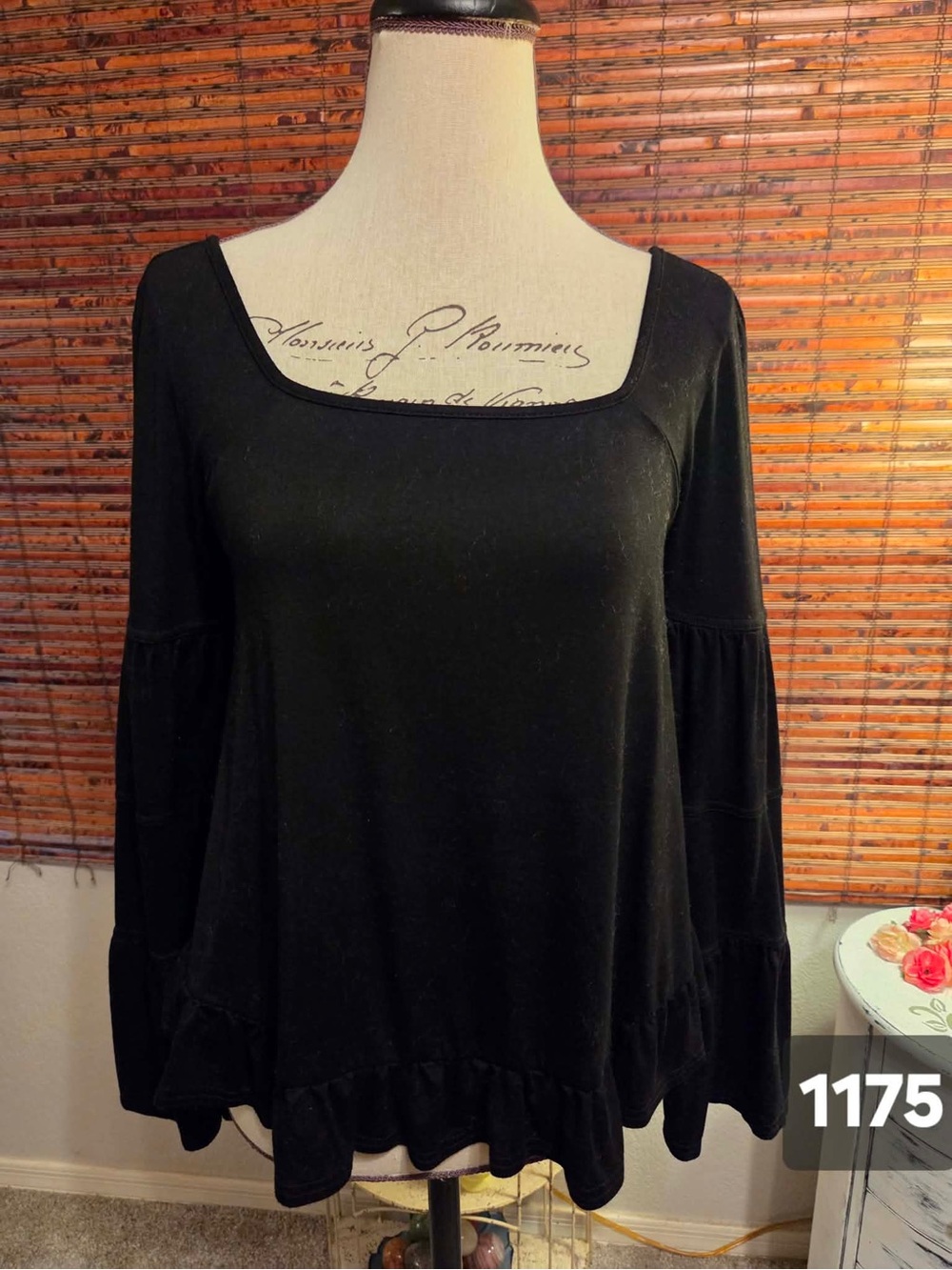 Love Riche Black Bell Sleeve Scoop Neck Tunic